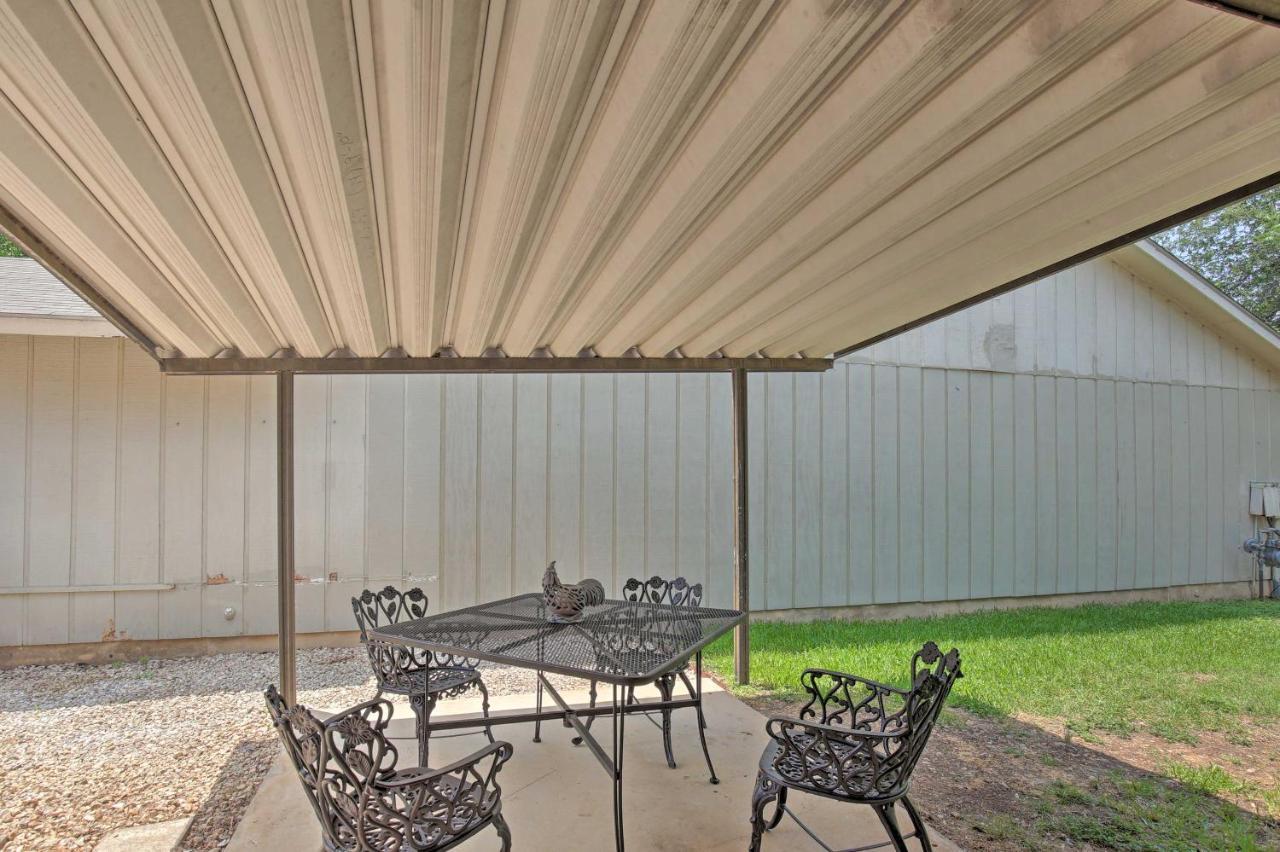 Sunny San Antonio Home With Backyard And Patio! エクステリア 写真